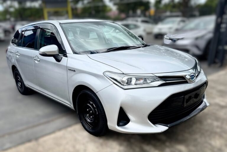 2018-toyota-fielder-hybrid