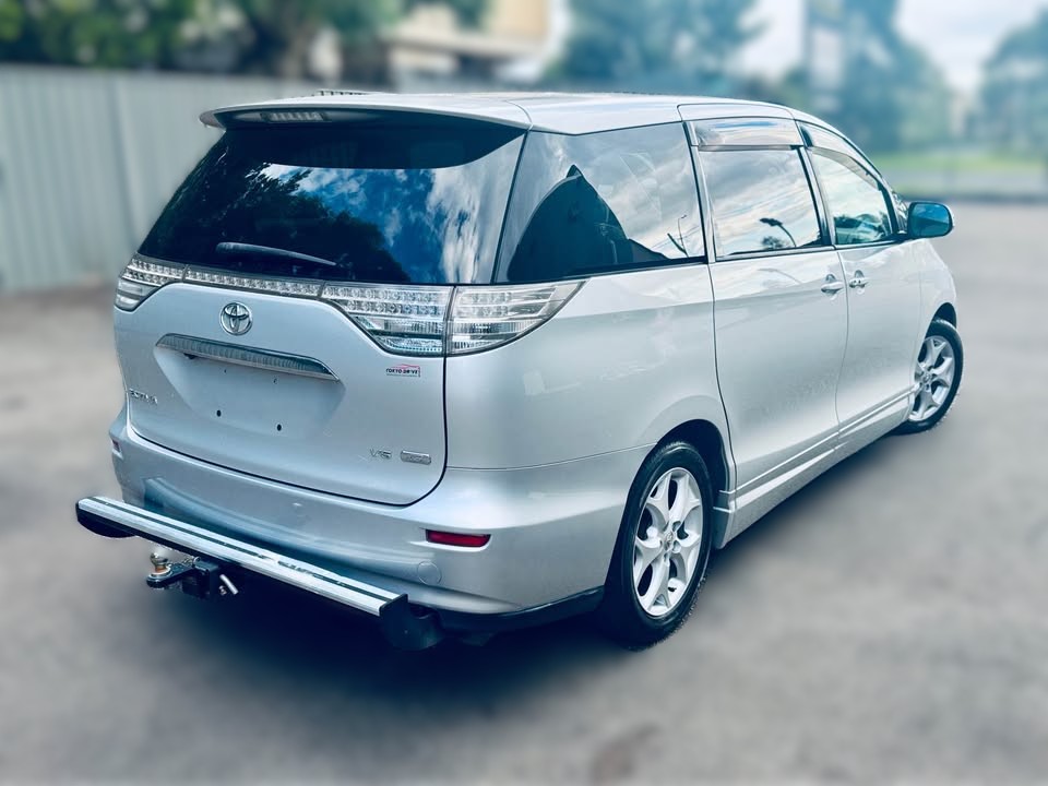 2006-toyota-estima-aeras-v6-2