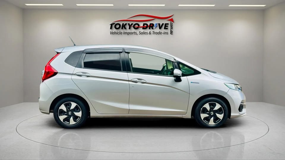 2018-honda-fit-hybrid-2