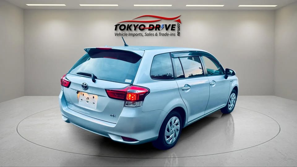 2019-toyota-fielder-silver1-2