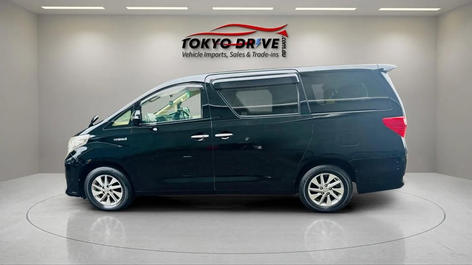 2012-toyota-alphard-hybrid-2