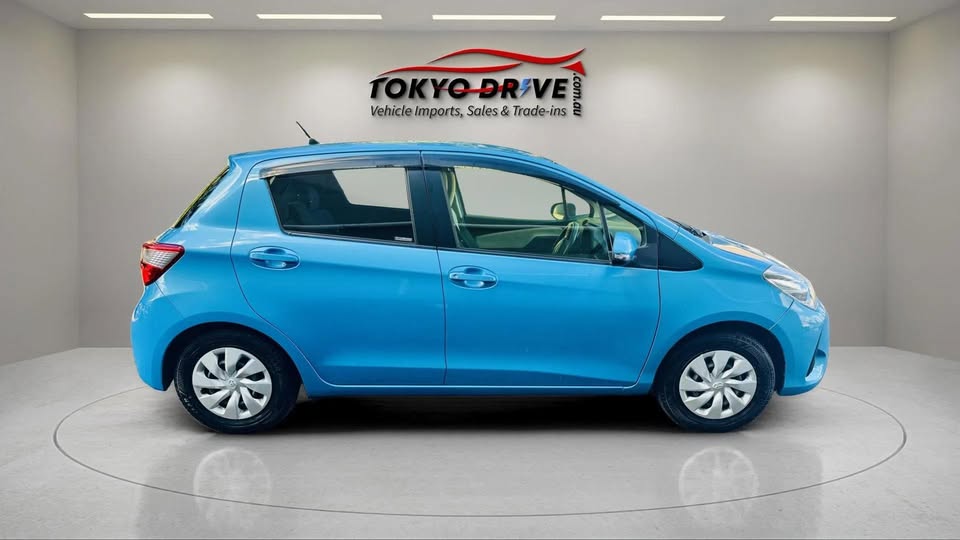 2017-toyota-vitz-hybrid1-1