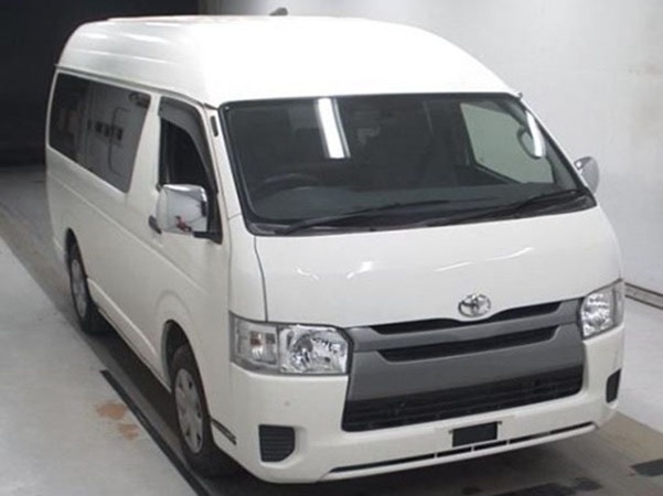 t0068-hiace-2015