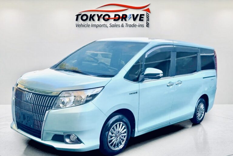 T0083_2016-toyota-esquire-hybrid