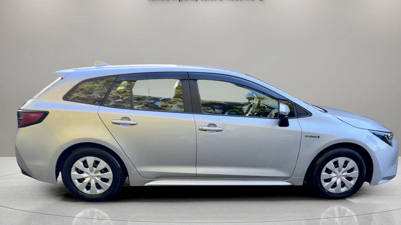 T0085_2020-toyota-tpuring-hybrid-1