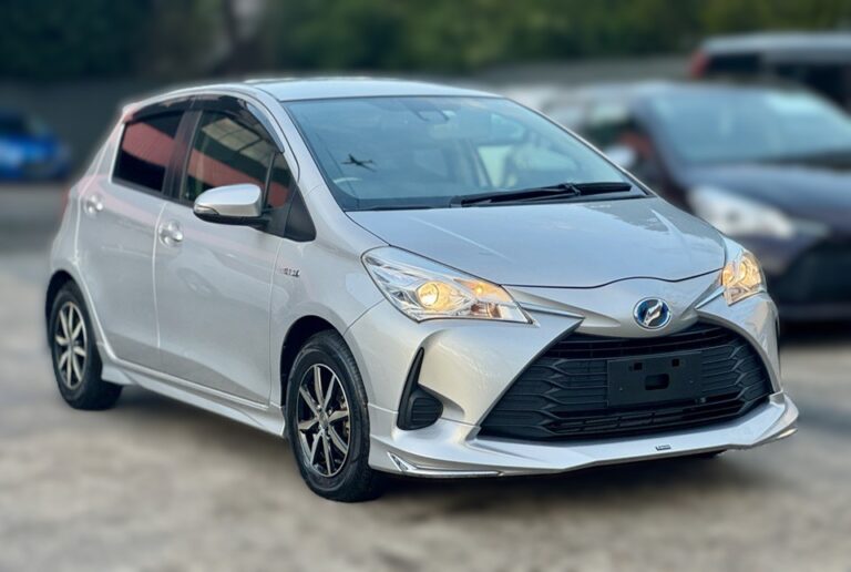 T0086-2018-toyota-vitz-hybrid