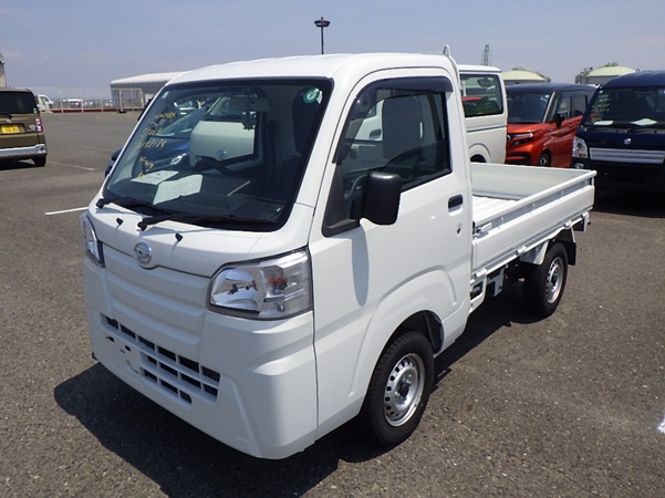 T0101-2022-daihatsu-hijet-truck