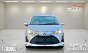 2018-Toyota-vitz-hybrid-55480-km-3.jpg