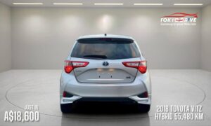 2018-Toyota-vitz-hybrid-55480-km-3.jpg