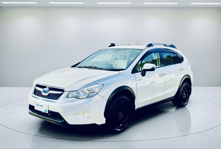 T103-2014-subaru-xv-hybrid
