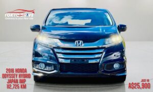 2016-Honda-odyssey-hybrid-japan-imp-112725-km-2.jpg