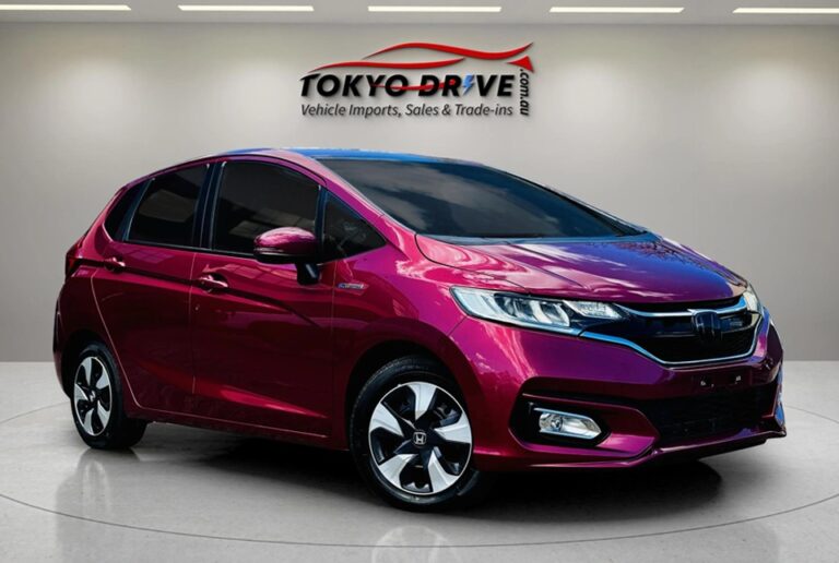 T117-2017-honda-fit-hybrid