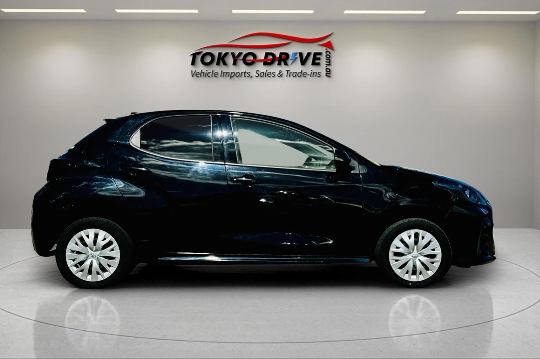 T118-2020-toyota-yaris-hybrid-1