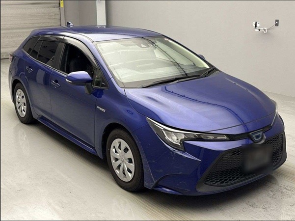 T135-2020-toyota-corolla-touring-hybrid