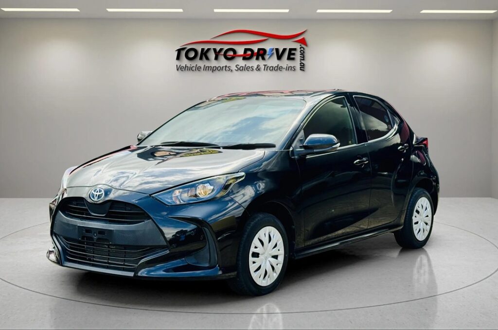 T118-2020-toyota-yaris-hybrid-2