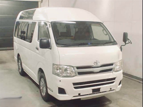 T147-toyota-hiace-welcab