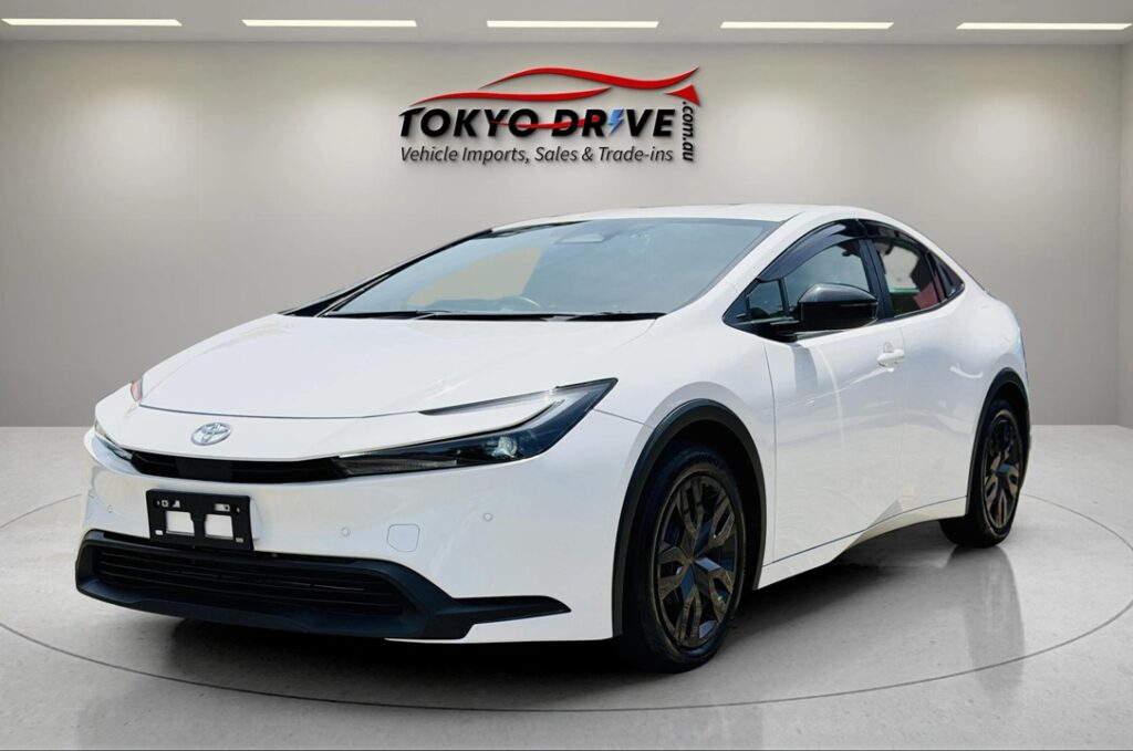 T132-2023-toyota-prius-x-hybrid-2